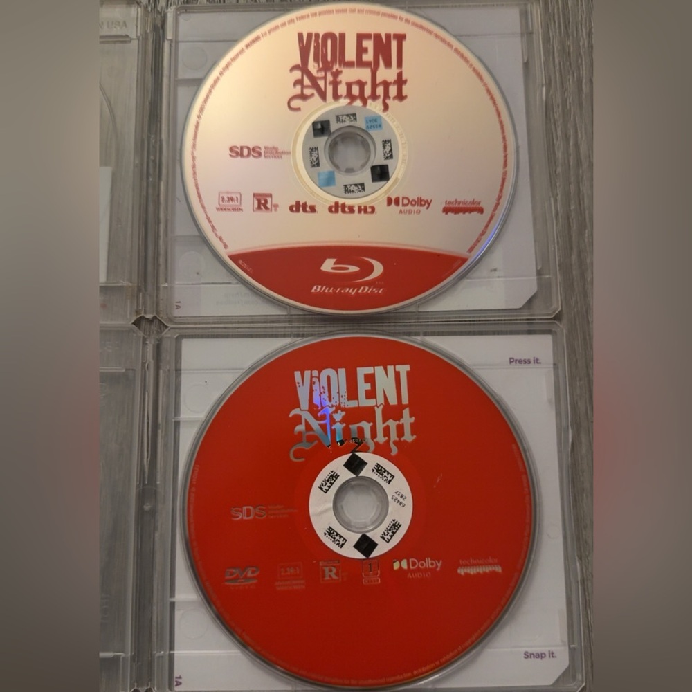Violent Night Blu-ray + DVD Set